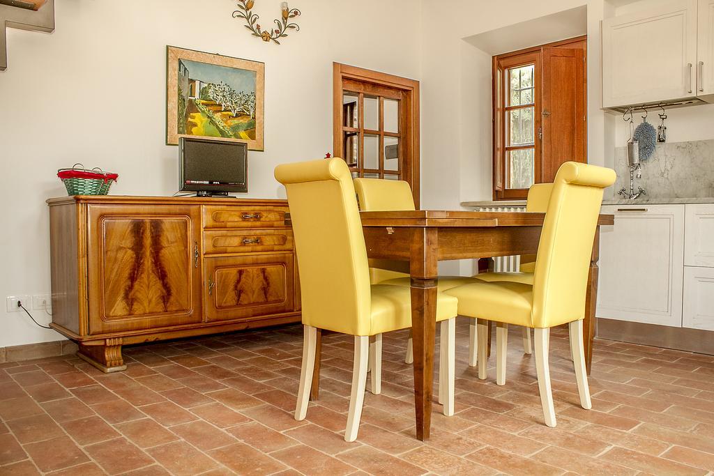 Casale Degli Ulivi Hotel ราโปลาโนแตร์เม ภายนอก รูปภาพ